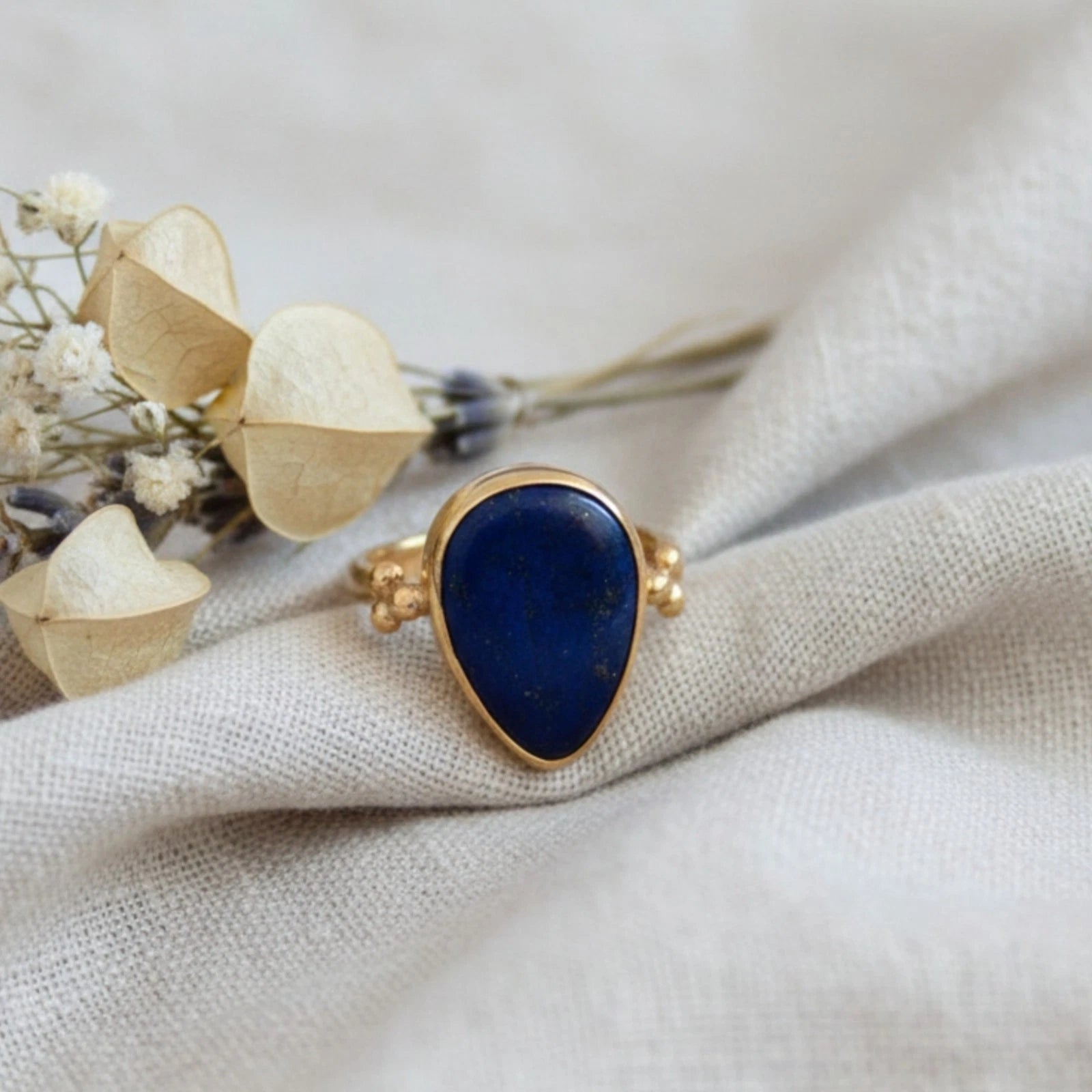 Artisan lapis ring in 925 sterling silver, handcrafted women's Turkish jewelry inspired by ancient Roman style

