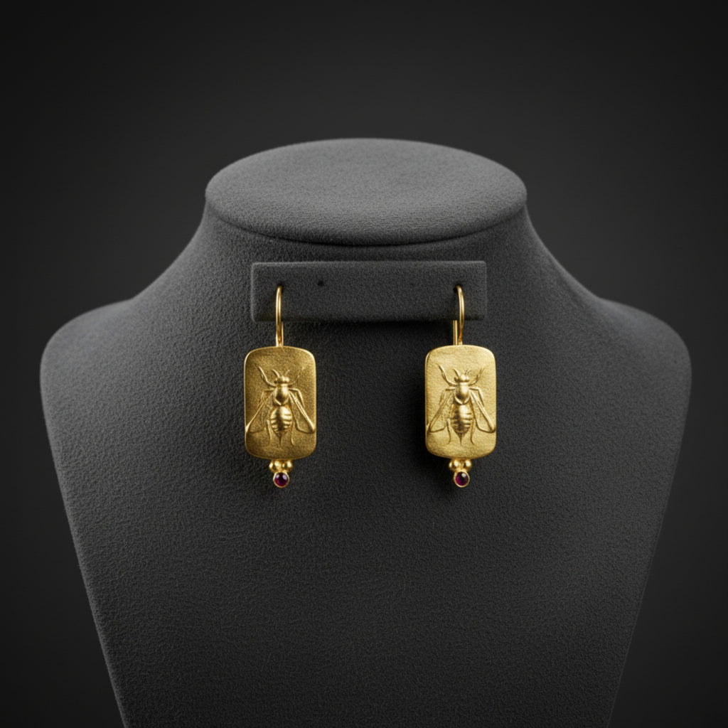 Detailed bee motif with red topaz stone, handmade 925 sterling silver earrings, 24K gold plating, Turkish craftsmanship
