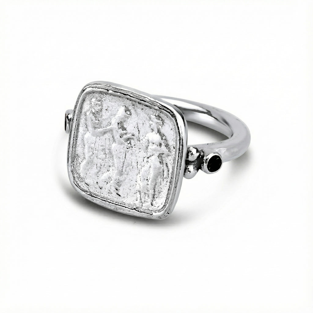 Handmade onyx coin ring by Sultan Yılmaz, 925 sterling silver, Bodrum