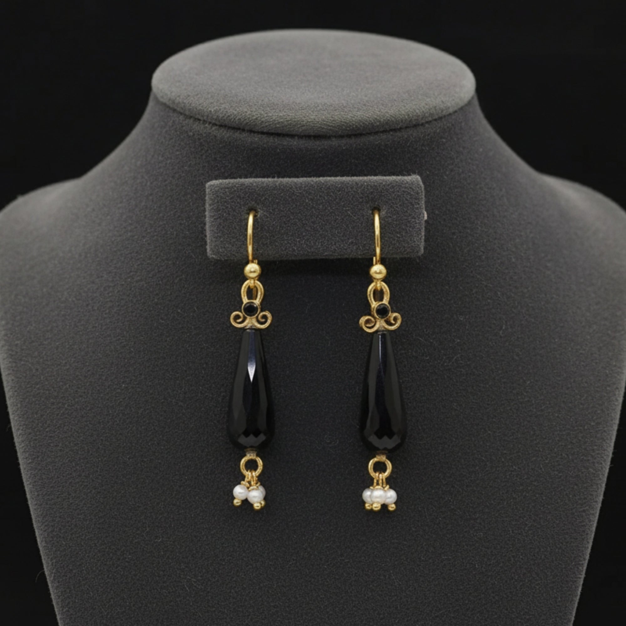 925 silver Onyx and Pearl charm earrings featuring ancient-inspired design by artisan Sultan, Bodrum Turkish jewelry with timeless elegance