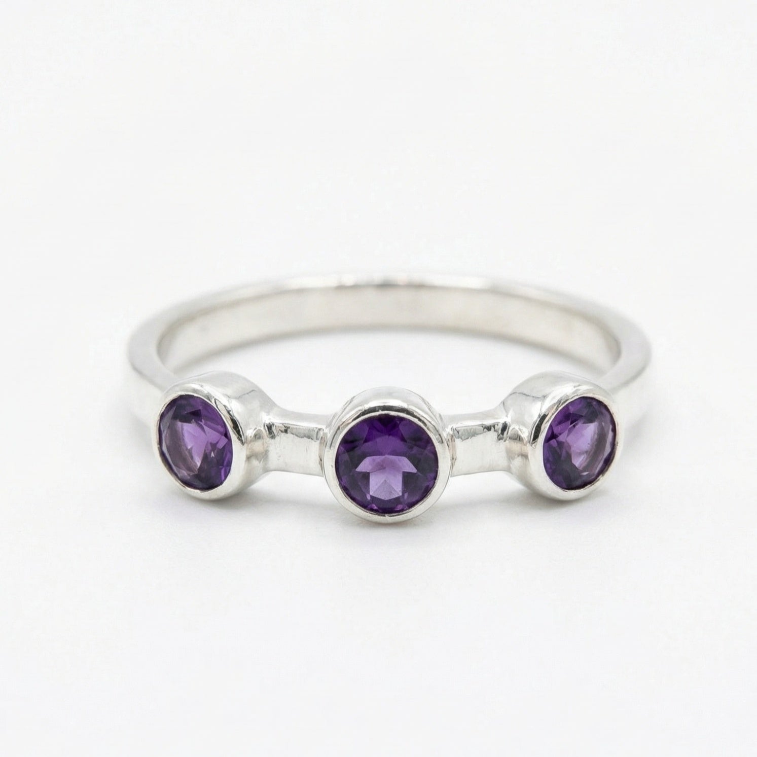 "Amethyst ring handcrafted by Sultan Yılmaz in Bodrum - 925 sterling silver Turkish women's jewelry